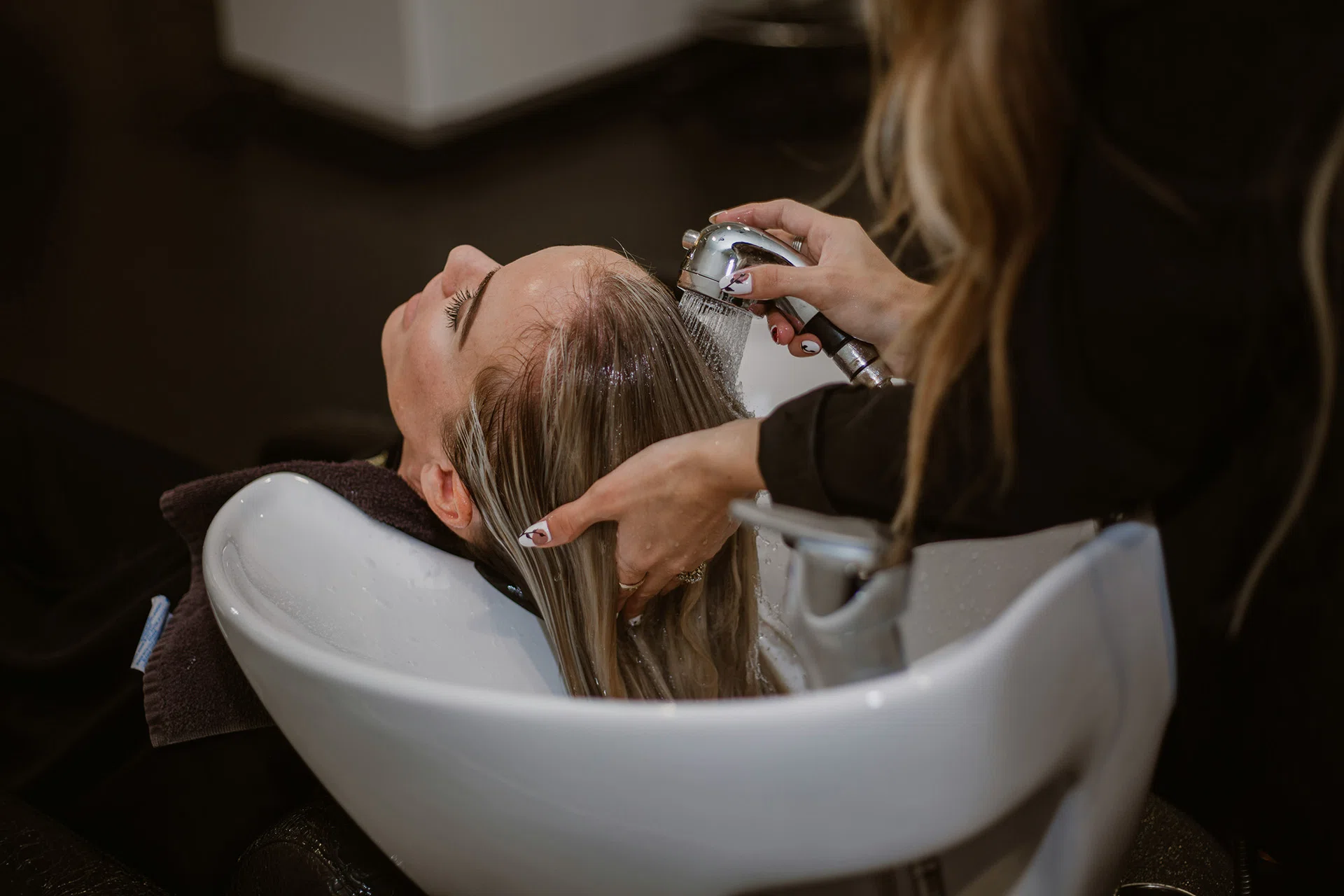 Salon Amiche Why Dimensional Hair Color Looks More Natural Over Time